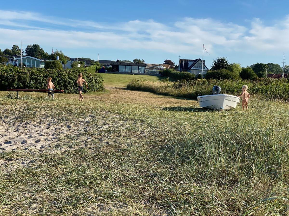Strandhuset. Asperup Bagian luar foto